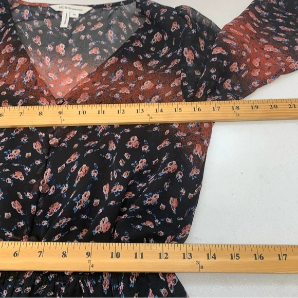 BCBG Romper XS Long Sleeve  Printed Semi Sheer Lined  Pockets V Neck - Picture 11 of 12
